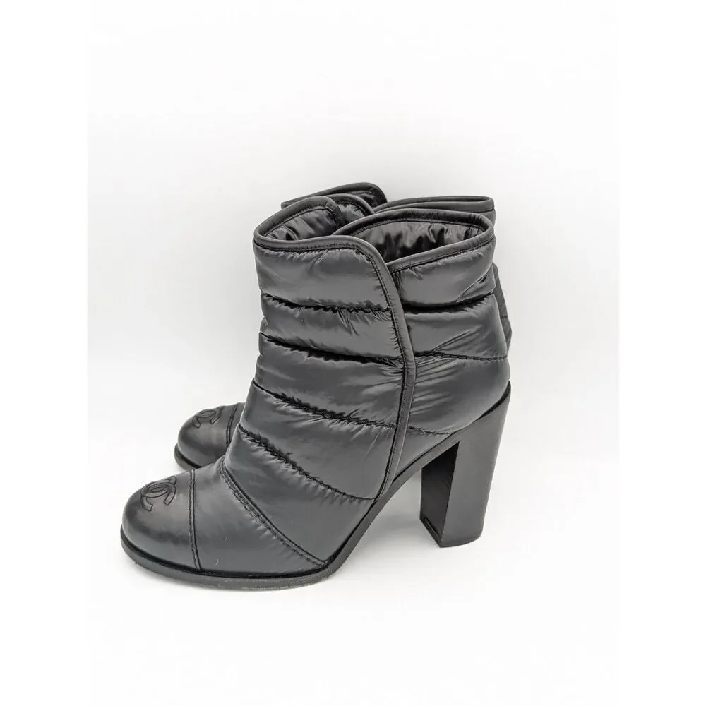 Chanel interlocking CC puffer ankle boots 38.5